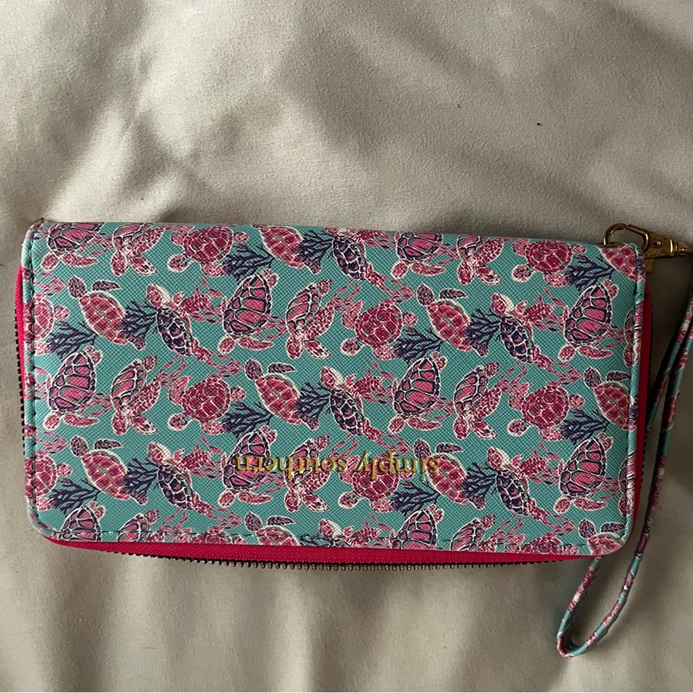 Simply southern Sea turtle wallet nwot